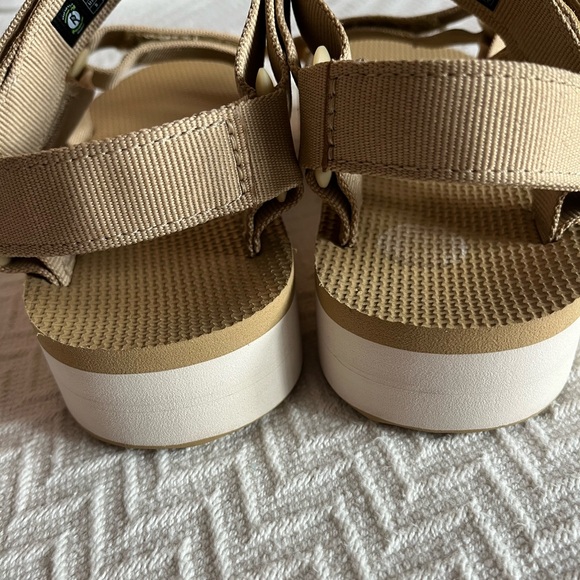 Teva Sandals - Picture 4 of 9